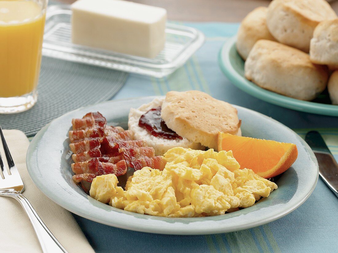 Scrambled Eggs with Bacon and a Biscuit with Jam
