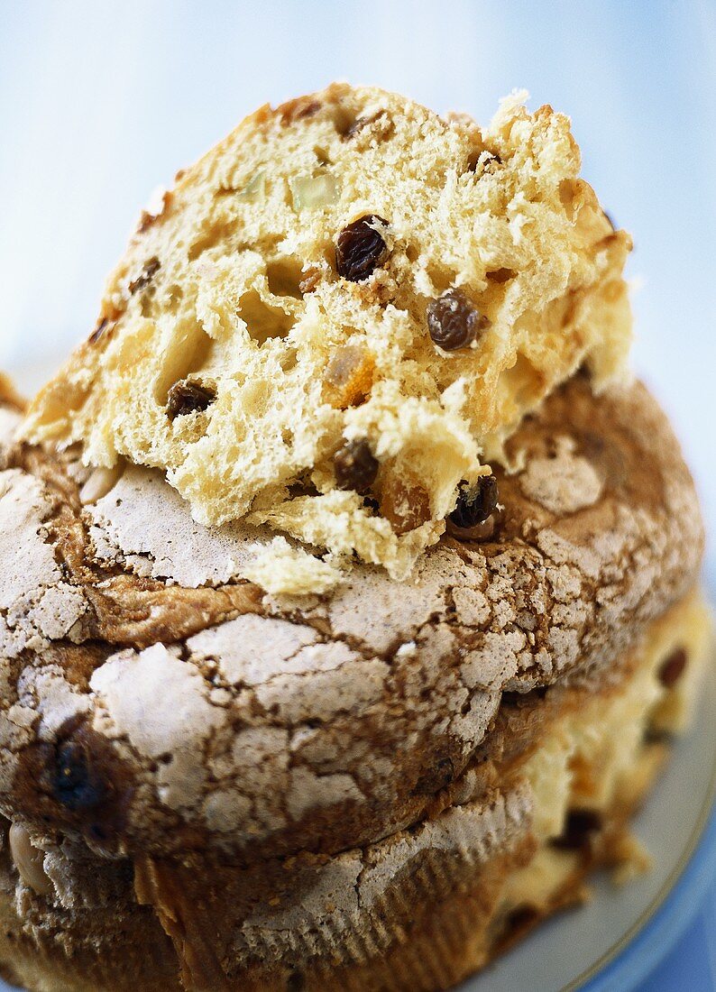 Panettone (Klassischer Weihnachtskuchen), Lombardei, Italien