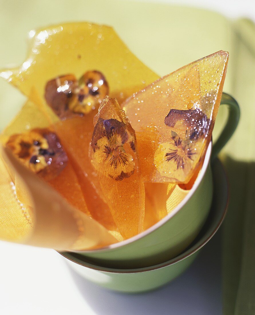 Edible flowers in caramel