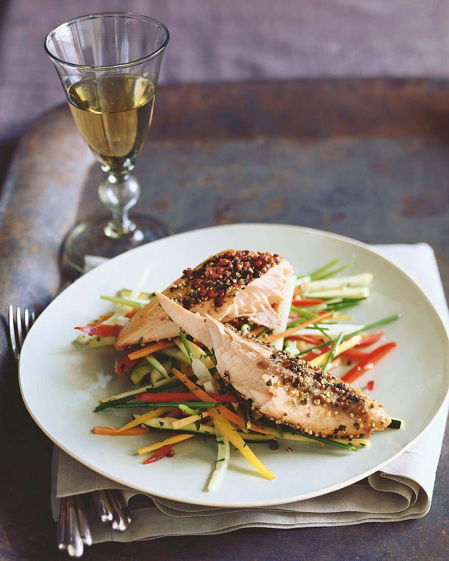Pepper Crusted Salmon on Bed of Julienned Vegetables; White Wine