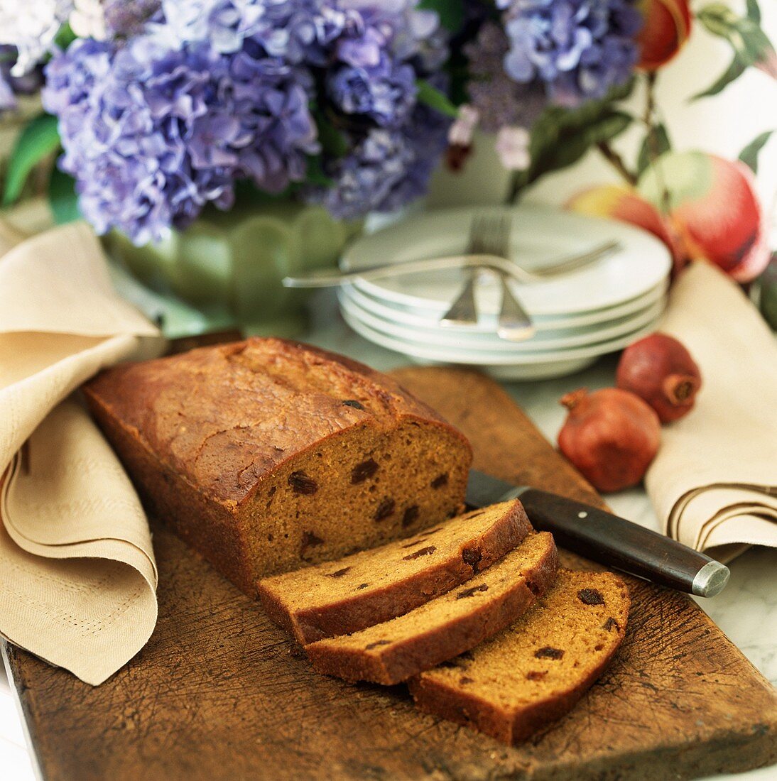 Kürbiskuchen mit Rosinen