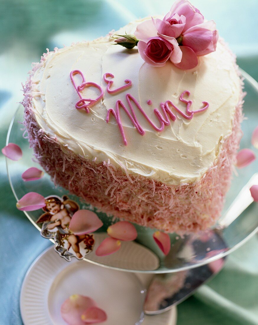 Heart shaped cake for Valentine's Day