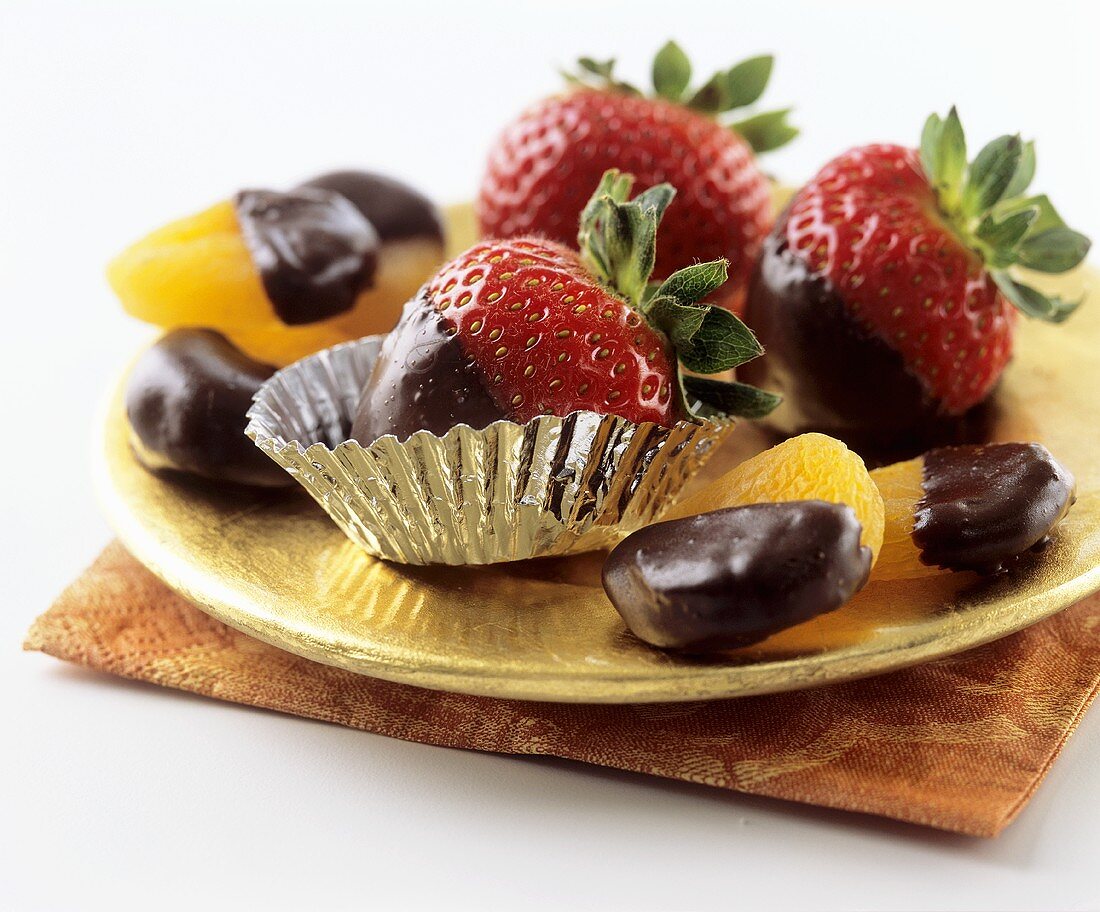 Chocolate Dipped Strawberries and Apricots