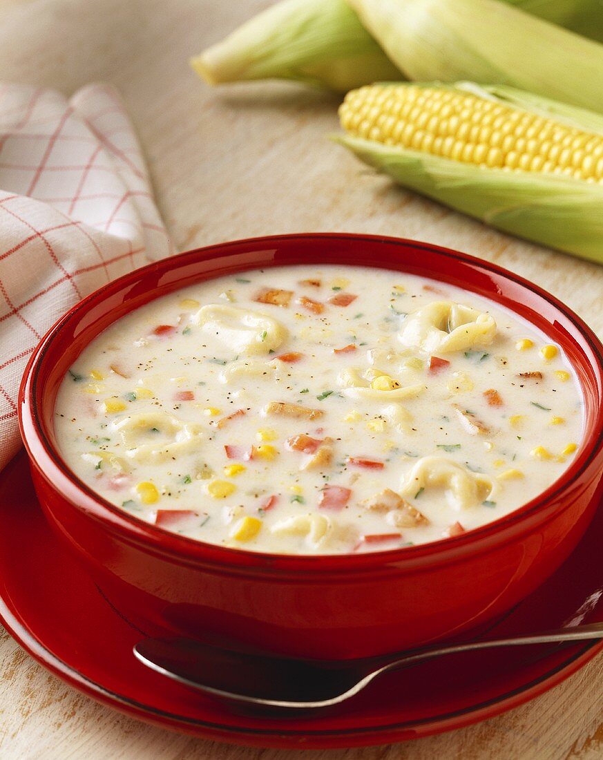Corn Chowder (Maissuppe, USA) mit Tortellini