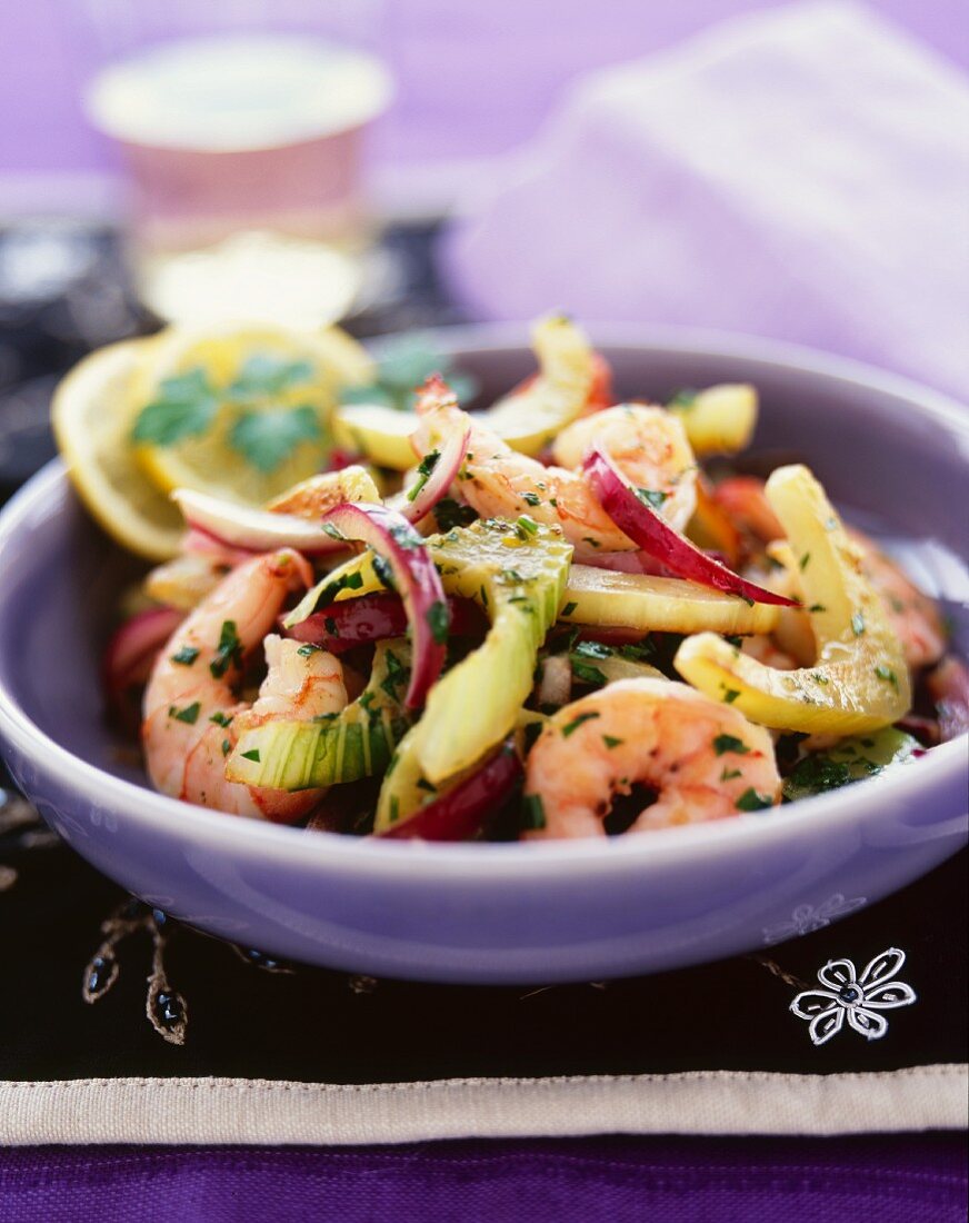 Garnelen mit Fenchel und roten Zwiebeln