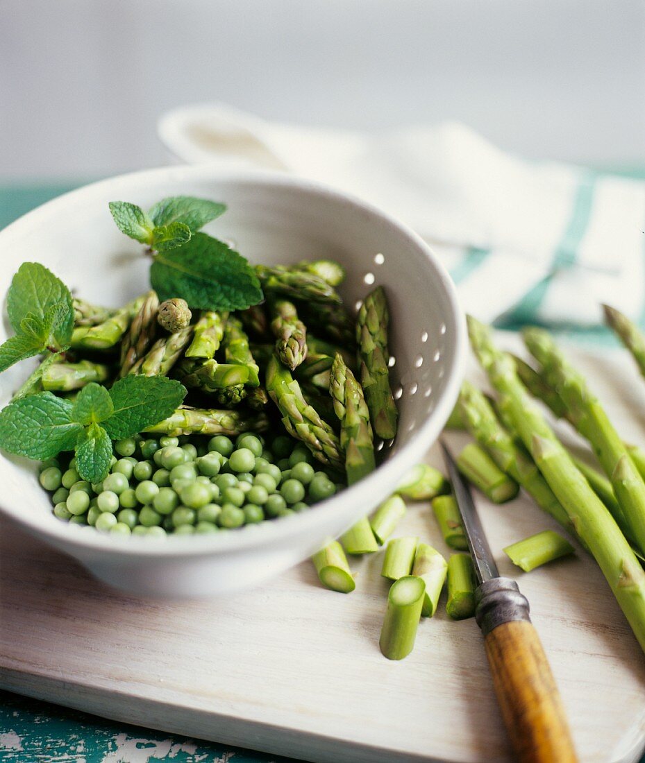 Preparing Asparagus and Peas with Mint