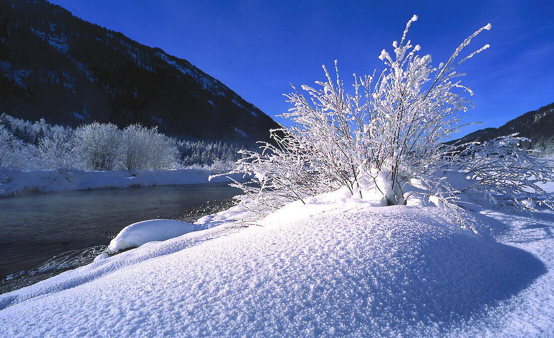 River Isar near Vorderriss, Winter mountain landscape, Garmisch-Partenkirchen, Upper Bavaria, Bayern