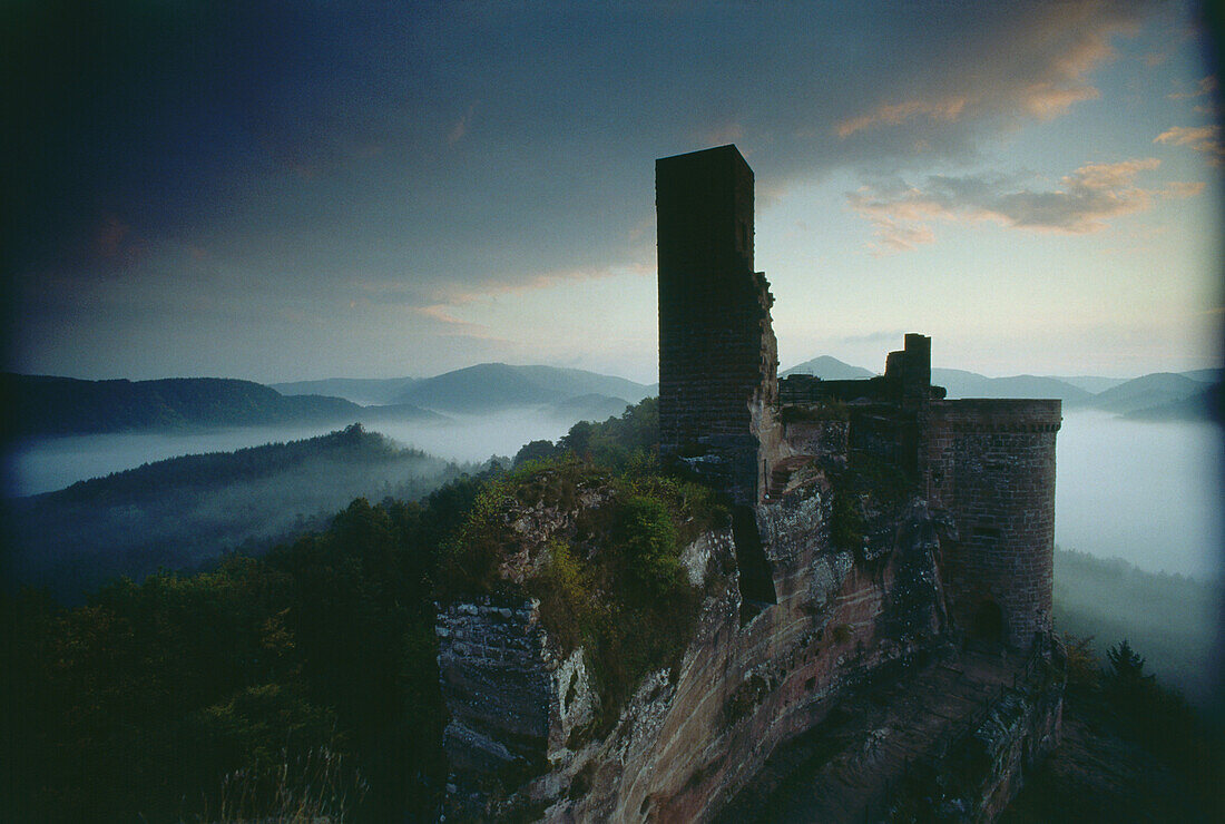 Ruin of Altdahn Castle, Palatine Forest, Rhineland-Palatinate, Germany