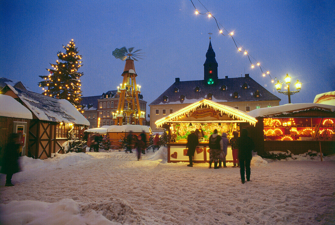 Weihnachtsmarkt, Annaberg-Buchholz, Erzgebirge Sachsen, Deutschland