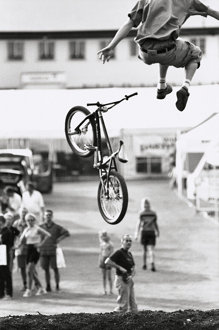 Jump, BMX driver