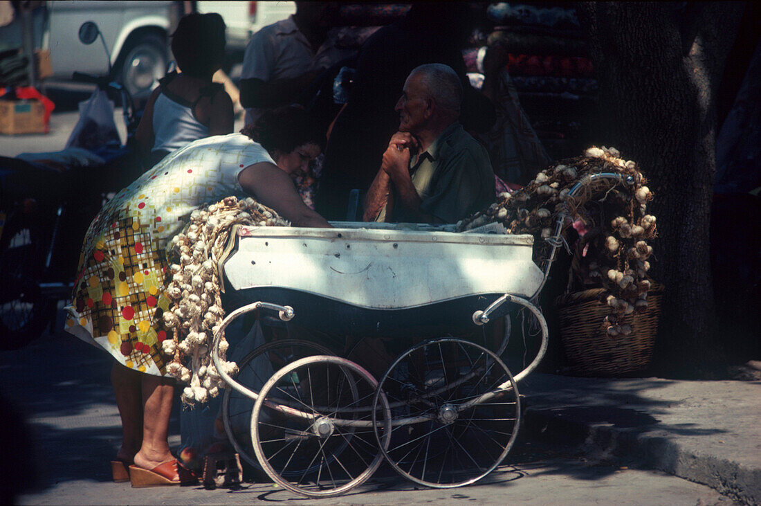 Knoblauchverkäuferin, Limassol Zypern