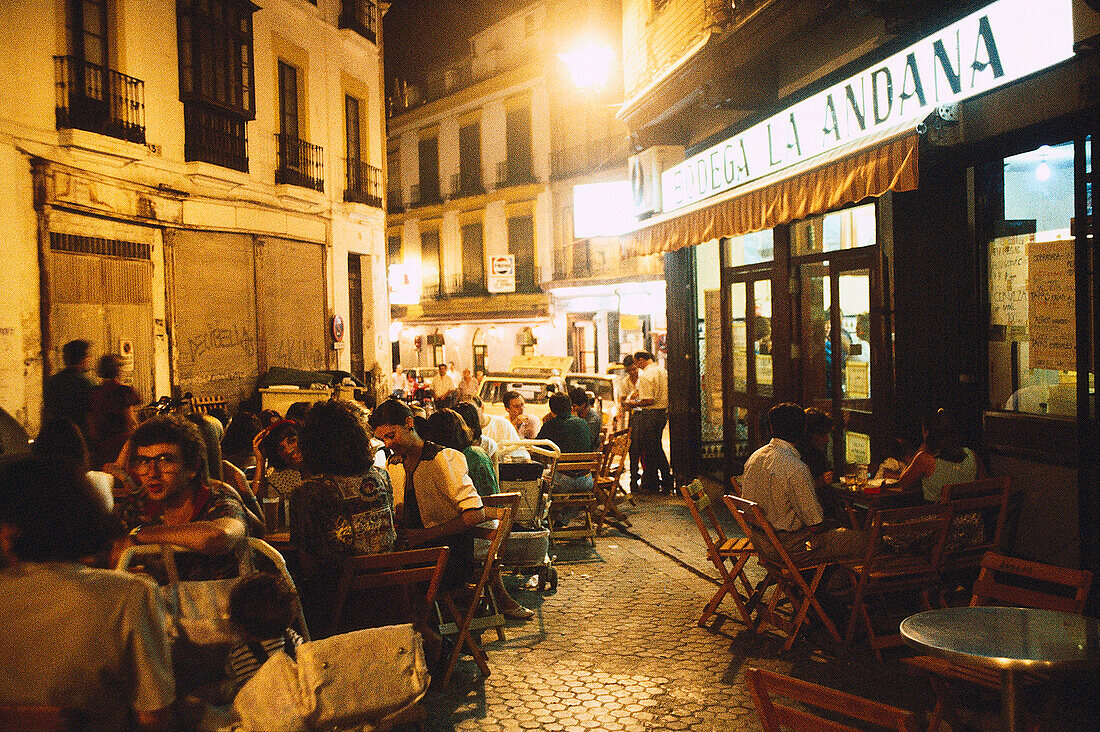Nachtleben, Calle Argote de Molinas, Sevilla, Andalusien Spanien