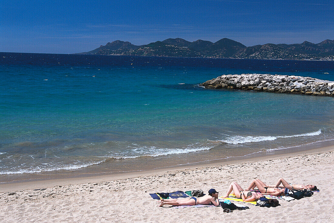 Beach, Plage du Midi, Cannes Cote d'Azur, France