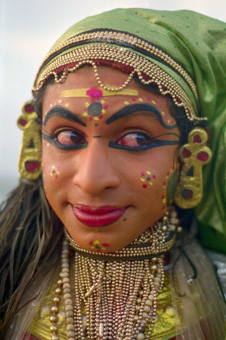 Katakali, Temple dancer, India