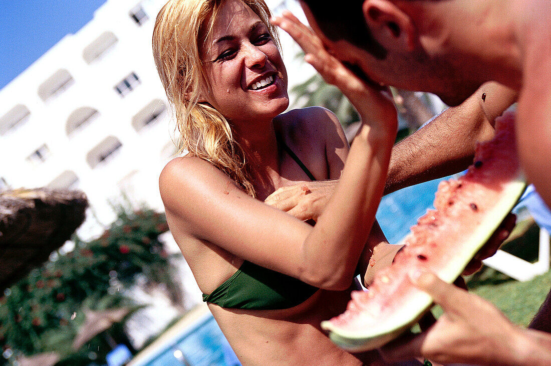 Paar mit Wassermelone, Food