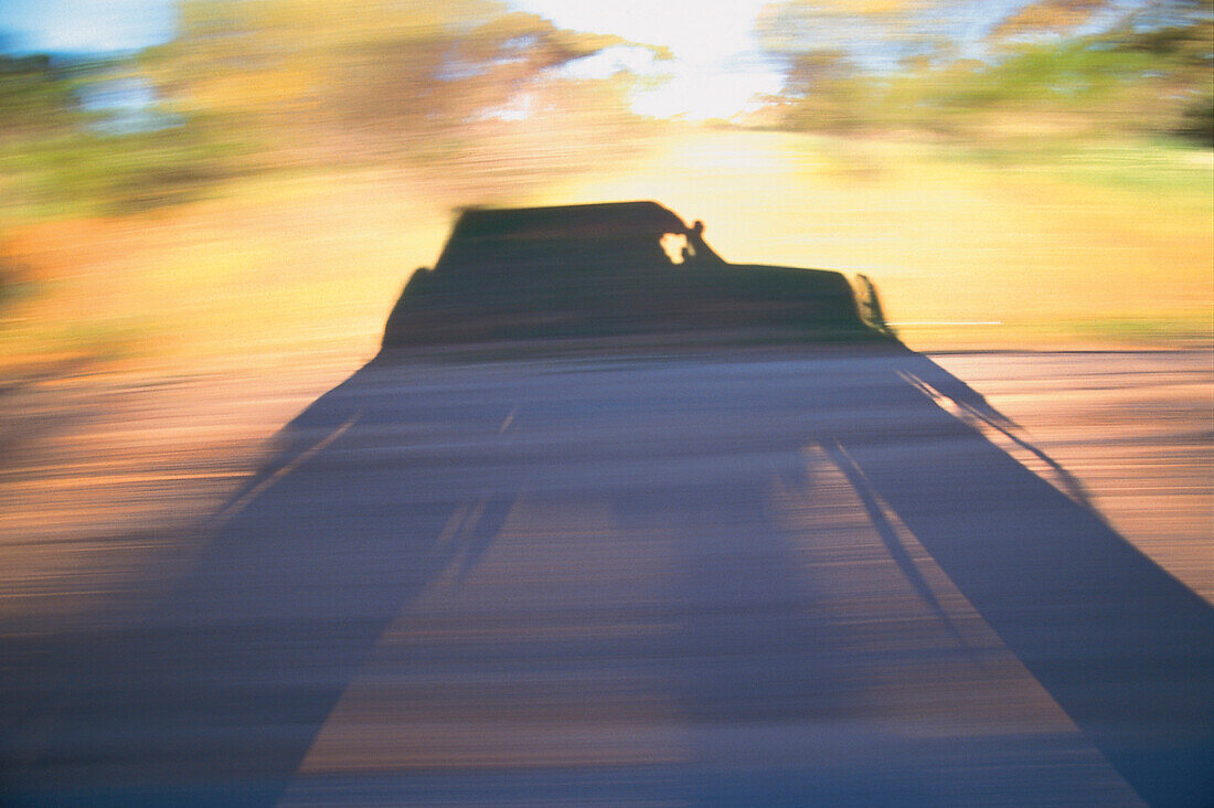 Gelaendewagen, Schatten