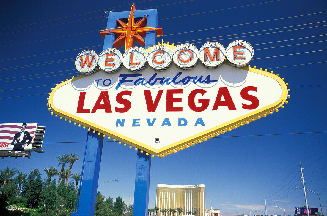 Famous welcoming sign, Las Vegas Nevada, USA