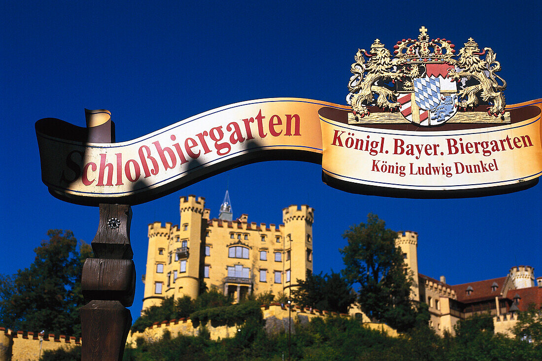 Schild von Schloßbiergarten, Schloss Hohenschwangau, Allgäu, Bayern, Deutschland
