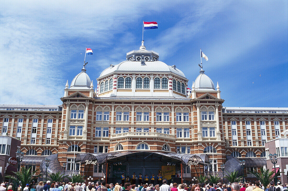 Hotel Kurhaus, Scheveningen, Architekten Johann Friedrich Henkenhaf, Jakob Henkenhaf, Friedrich Ebert, Den Haag, Niederlande