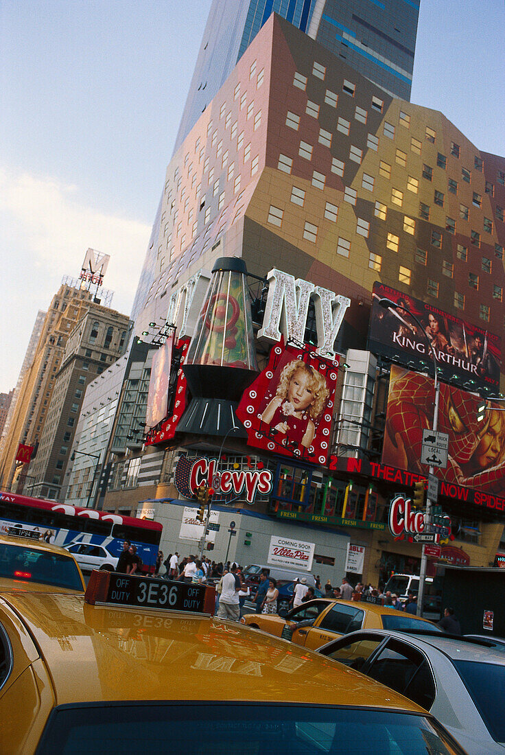 Taxis on 42nd Street &amp; 8th Avenue, Manhattan, New York, USA, America