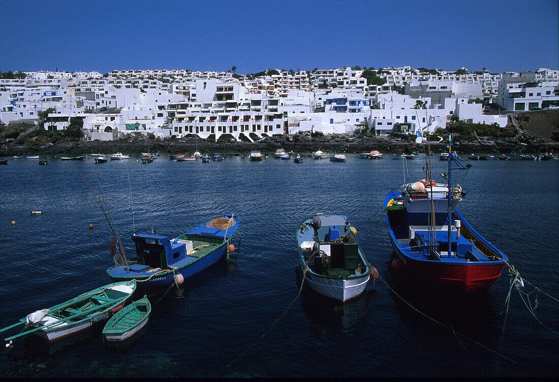 Hafen, Puerto del Carmen, Lanzarote Kanarische Inseln, Spanien