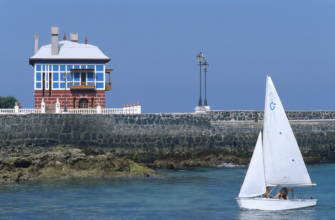 Blaues Haus, Arrieta, Lanzarote Kanarische Inseln, Spanien