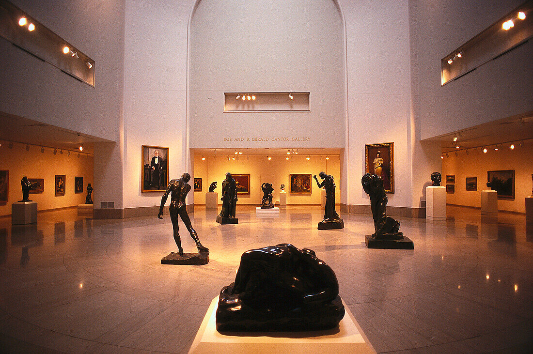 Statues at the deserted Brooklyn Museum of Art, Brooklyn, New York, USA, America