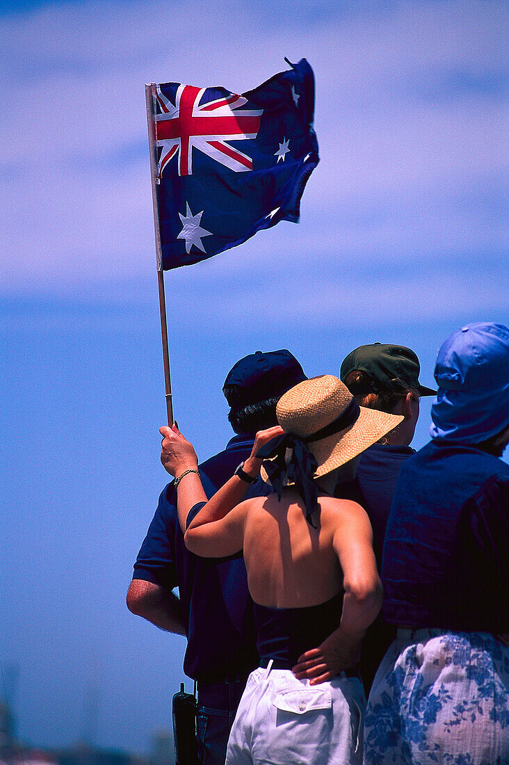 Frau mit australischer Fahne, Sydney, NSW Australien