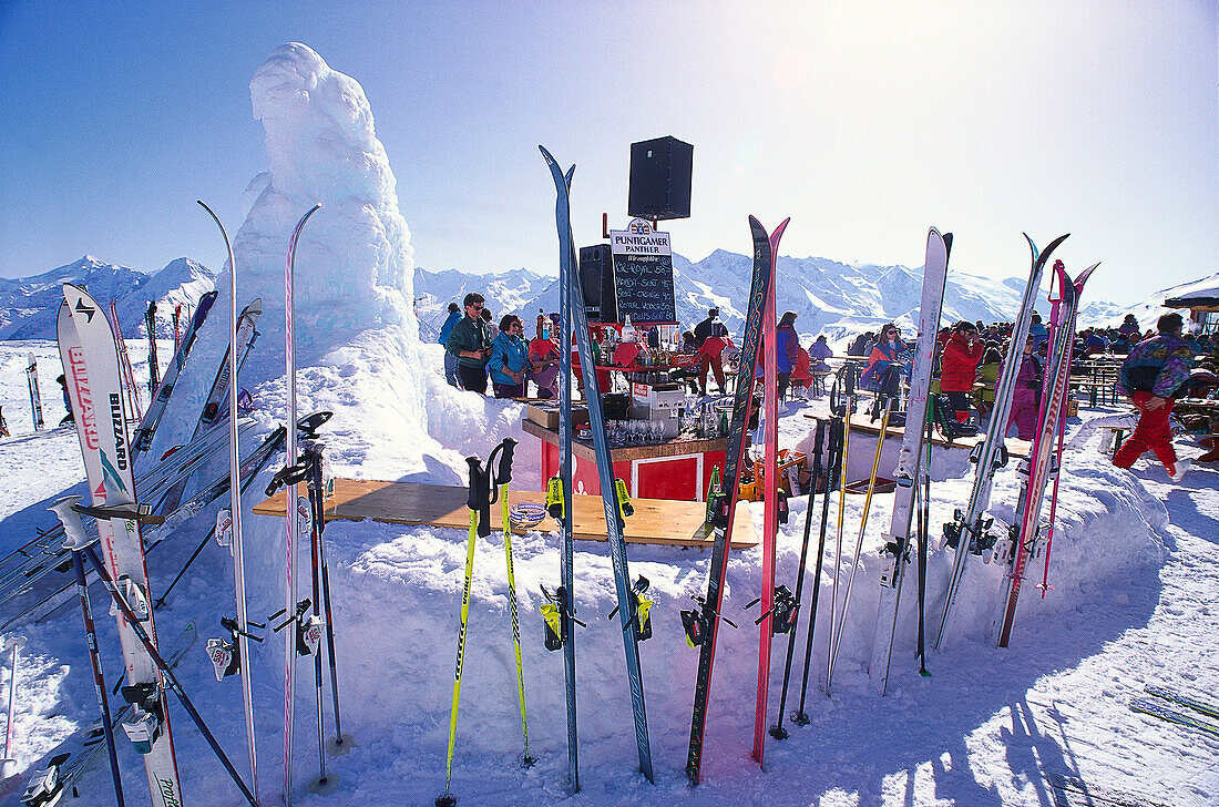 Aprés Ski, Bar, Zillertal, Tyrol Austria