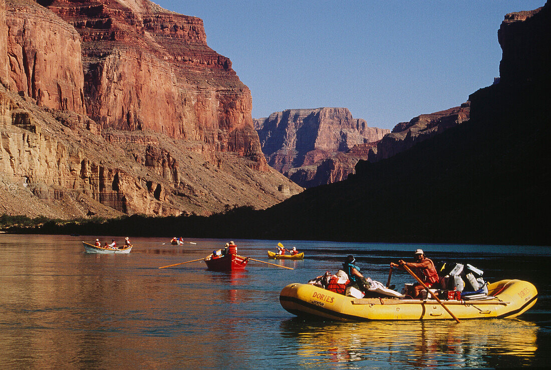 Rudern auf dem Colorado River, Grand Canyon, Arizona, USA Grand Canyon, Arizona, USA