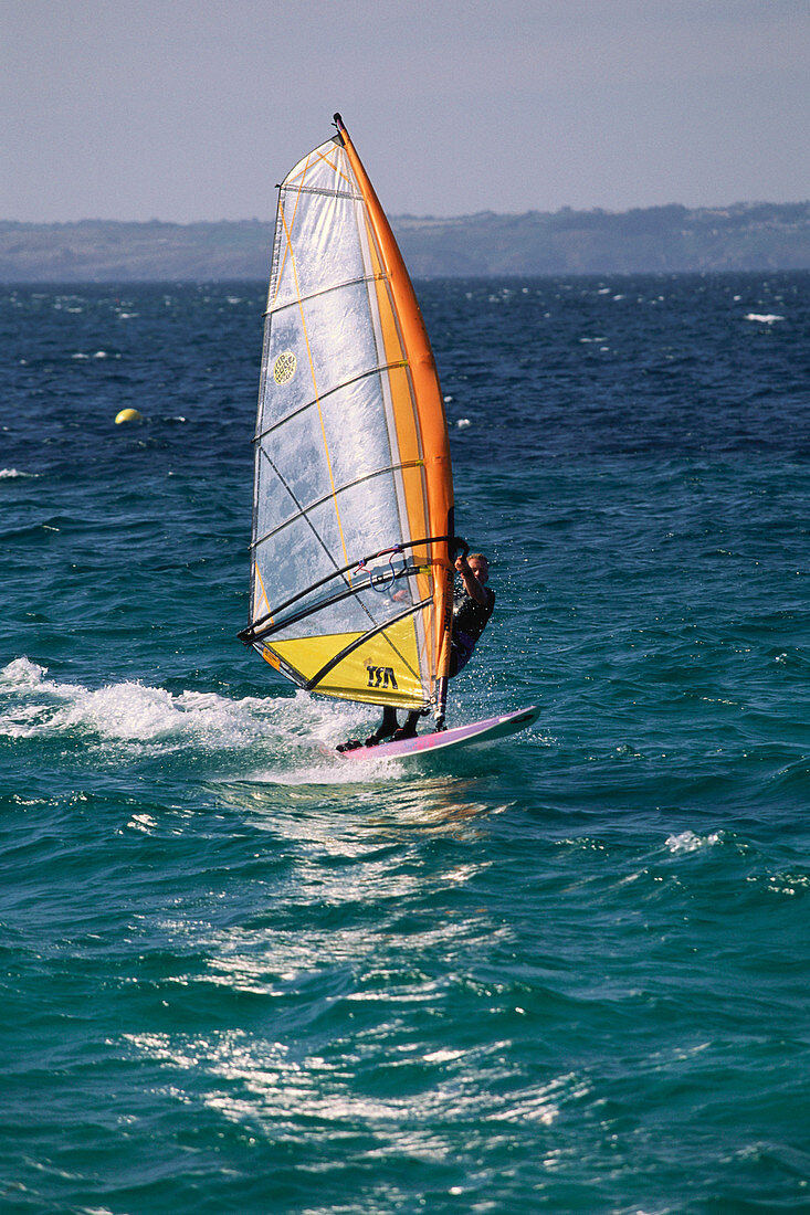 Windsurfer, Camaret s. Mer Bretagne, Frankreich