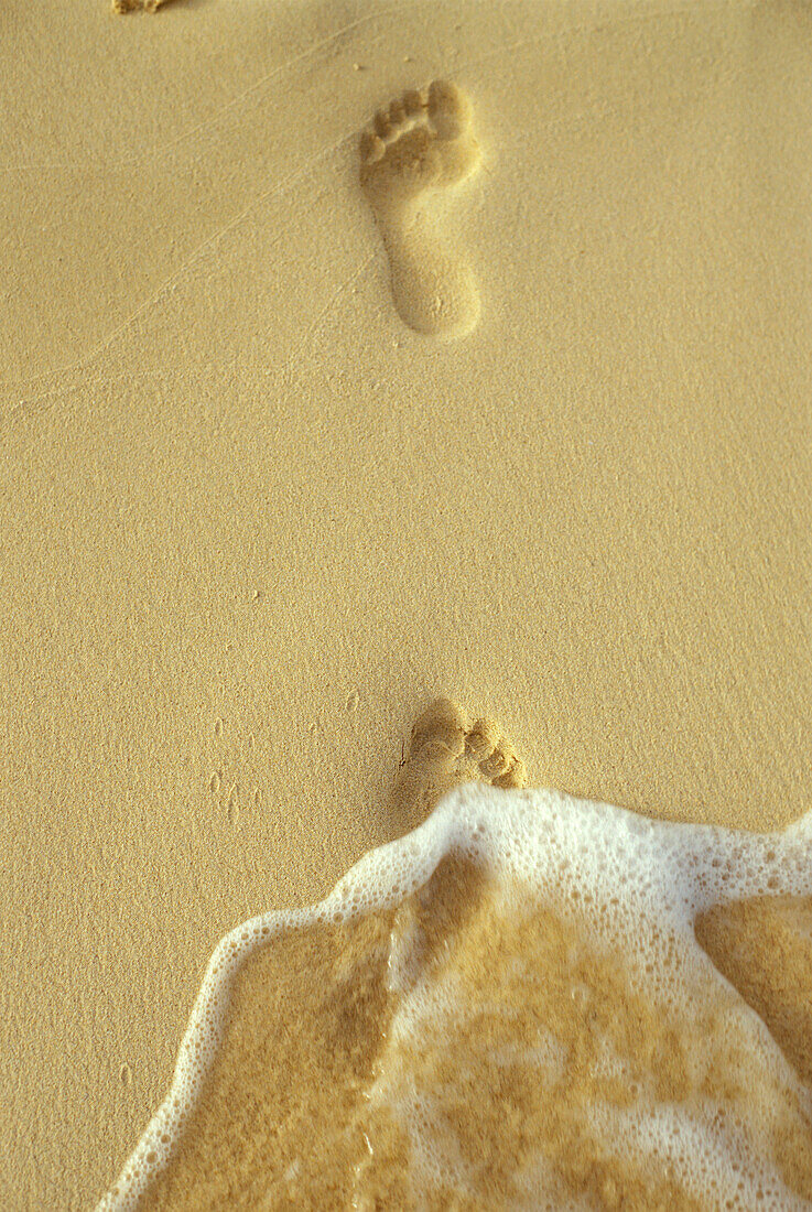 Fußspur im nassen Sand, Santa Maria, Sal, Kap Verde, Afrika