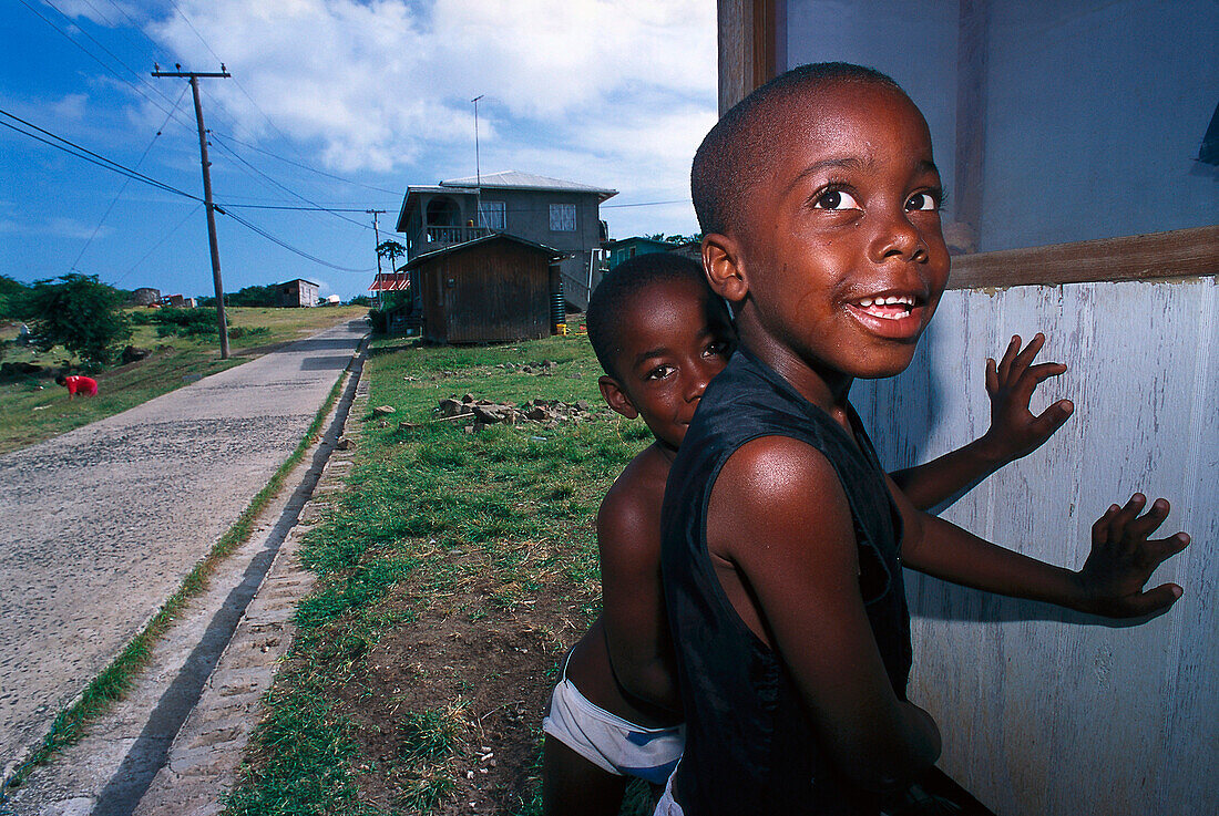 Kinder, Hauptstrasse, Grenada