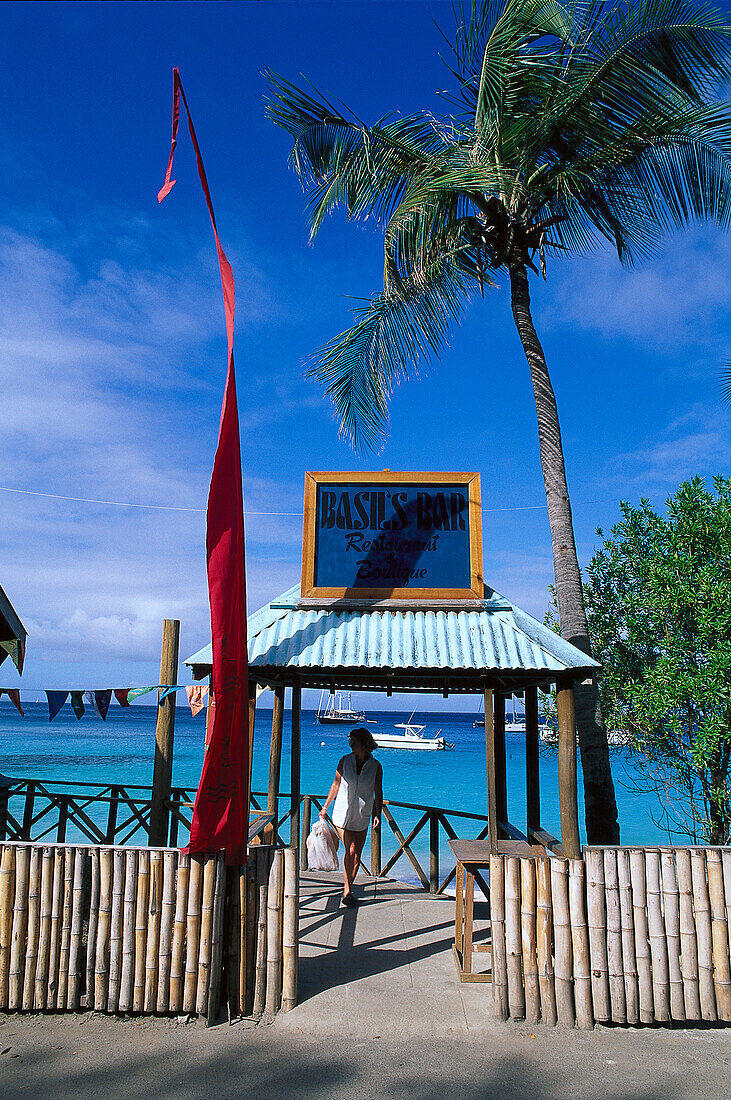 Eingang, Basil' s Bar, Insel Mustique St. Vincent, Grenadinen