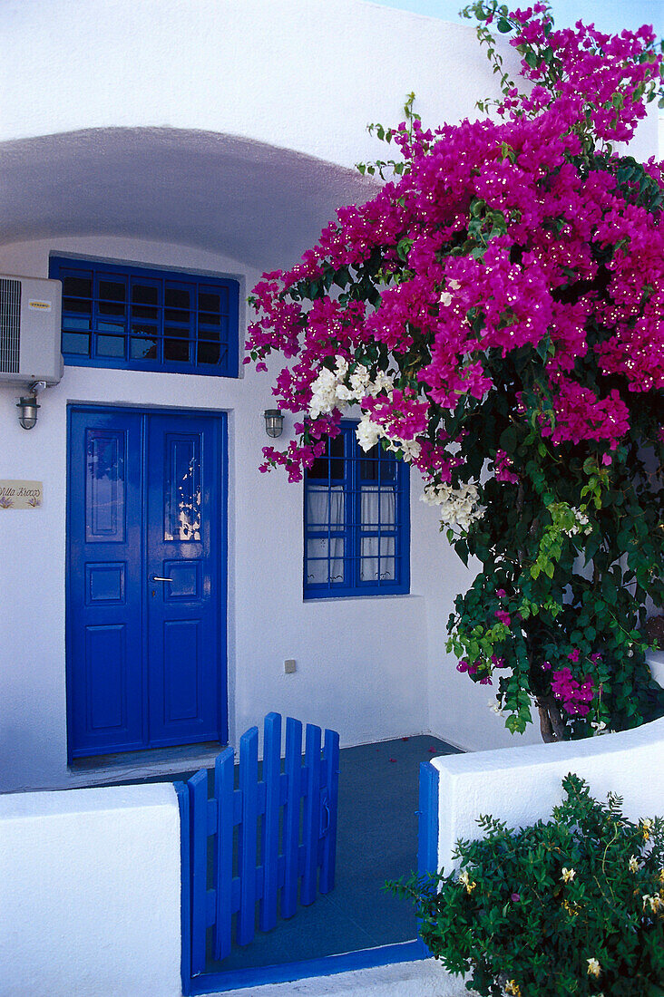 Eingang eines typischen Hauses, Imerovigli, Santorin, Kykladen, Griechenland, Europa