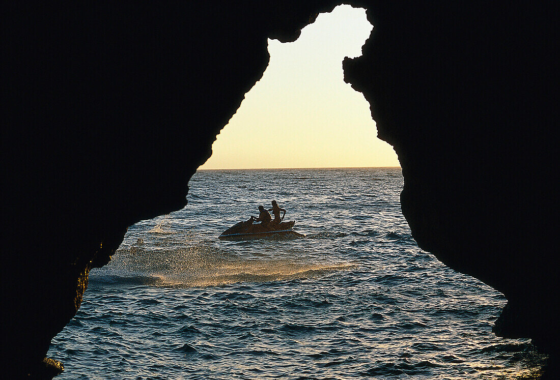 Höhlen, Rock Cliffs Negril, Westmoreland Jamaika, Karibik