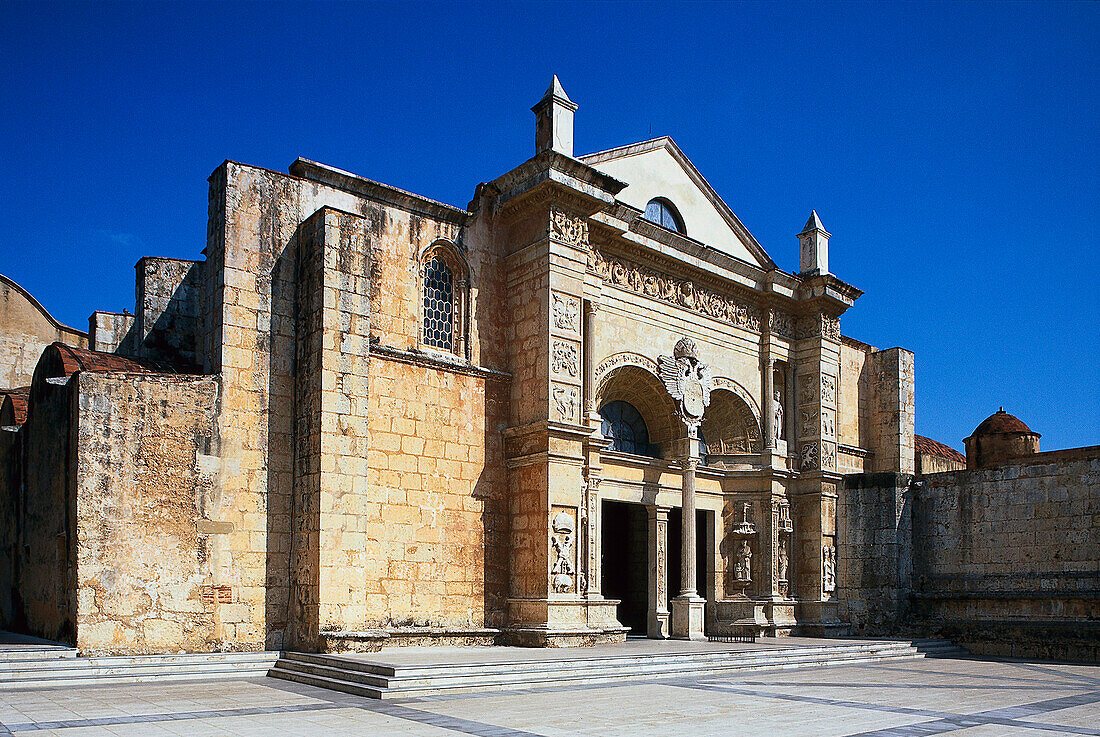 Cathedral under blue sky, Santo Domingo, Dominican Republic, Caribbean, America