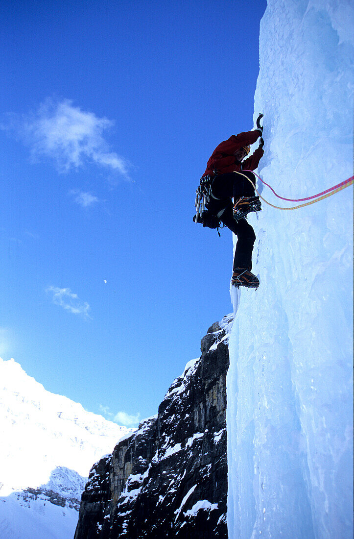 Ice cascade, Nemisis W6, March 2004, Ice Climbing, Stanley Headwall, Canada, Harald Berger