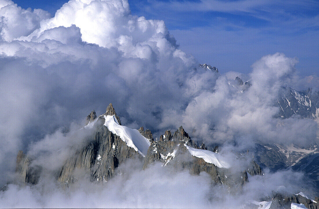Blick von Aguille de Midi, Aguille de Chamonix, Französische Alps, Chamonix, France