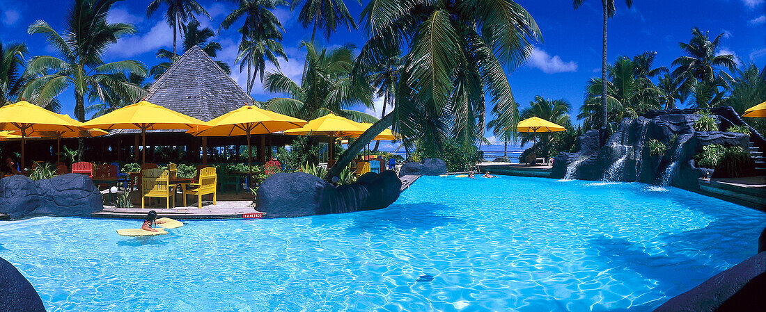 Schwimmbad im Rarotongan Beach Resort, Rarotonga, Cook-Inseln, Südsee