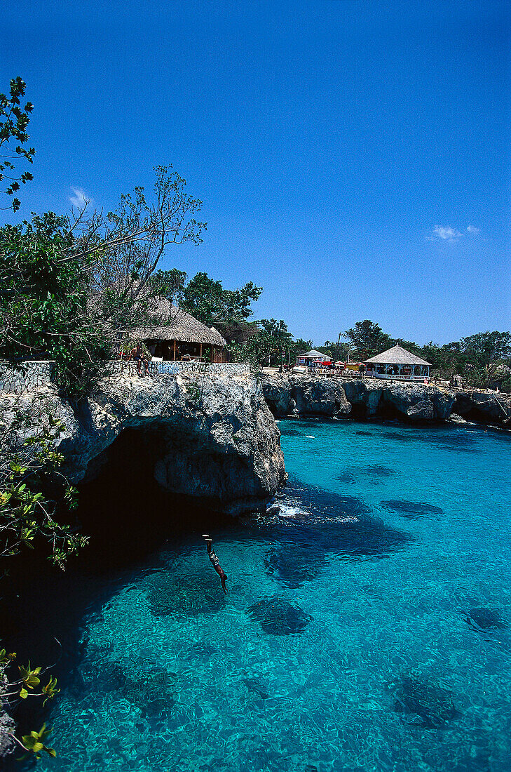 Cliff diver, Pirates Cave, Negril, Jamaica, Caribbean