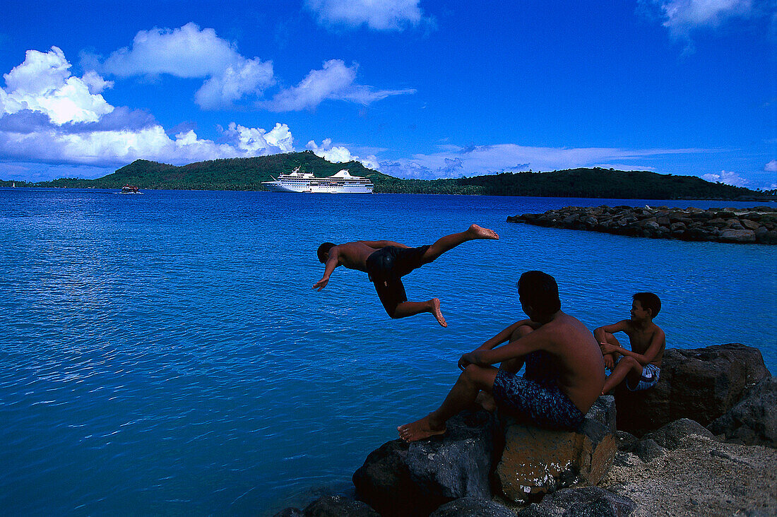 Kids & Cruiser Paul Gauguin, Bora Bora French Polynesia