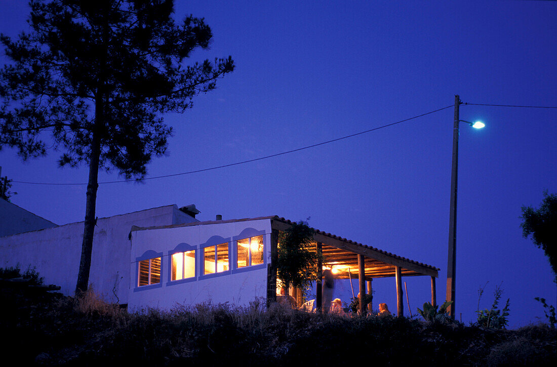 Restaurant mit Terrasse, im Abendlicht, Santa Catarina, Tavira, East Algarve, Portugal