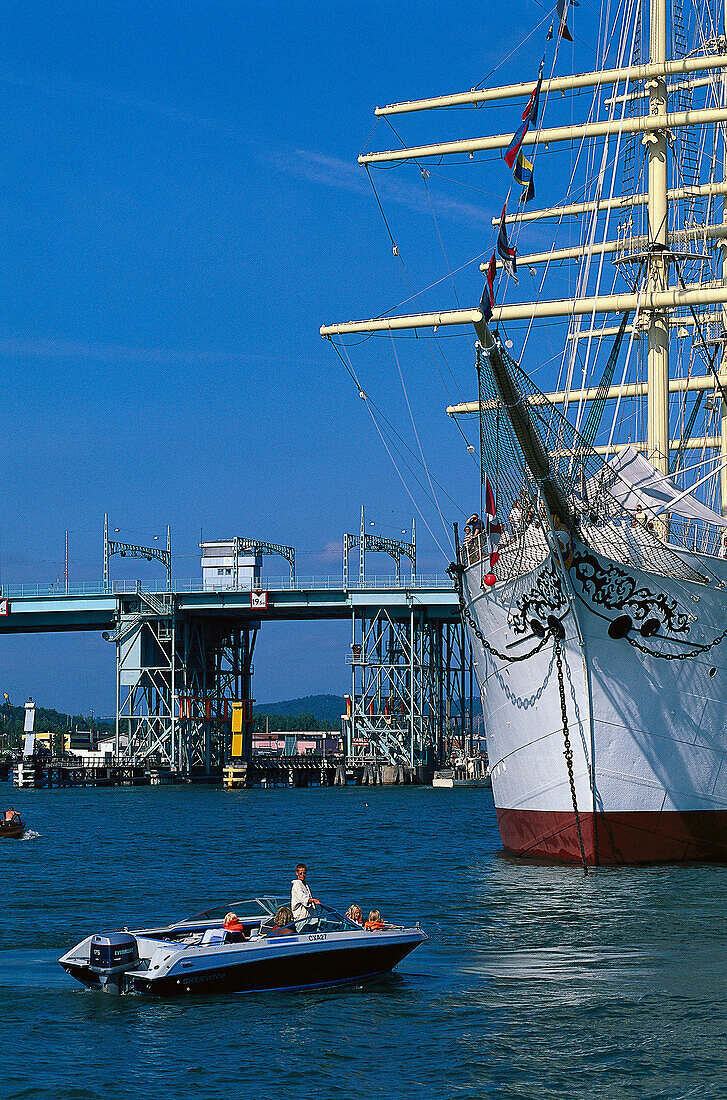 Viermastbark Viking, Hotel, Restaurant, am Götaälv, Brücke Götaälvsbron Göteborg, Schweden