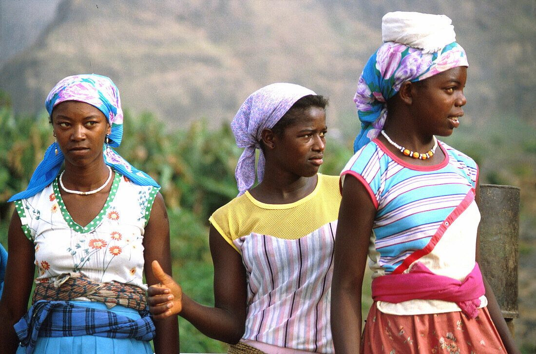 Junge Frauen, Santiago Kapverdische Inseln