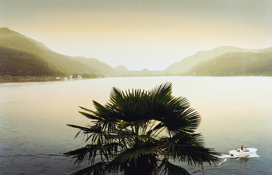 Blick auf den Luganer See, Morcote, Tessin, Schweiz