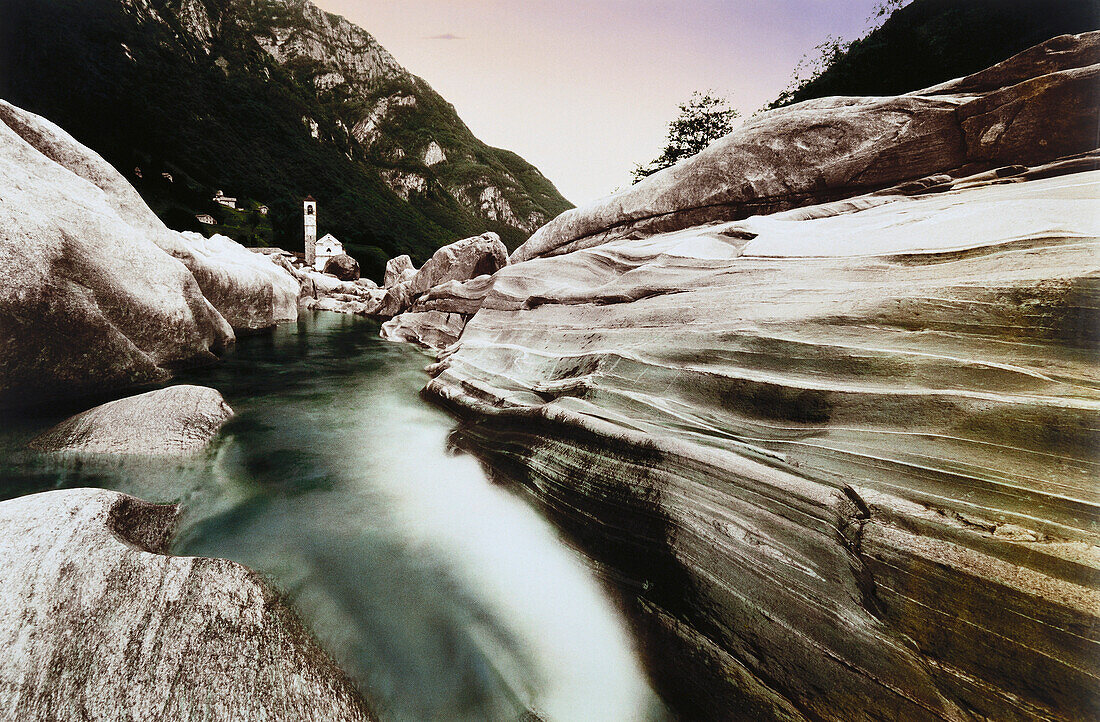 Dorfansicht, Corippo in Val Verzasca, Tessin, Schweiz