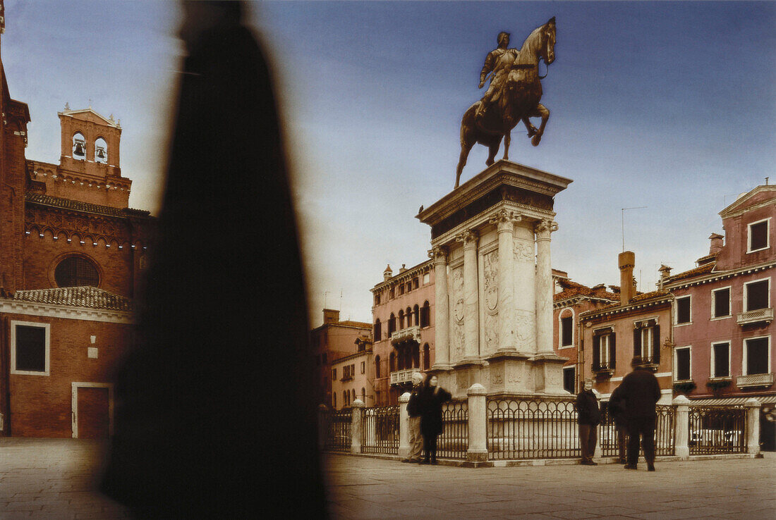 Thema: Donna Leon, Endstation Venedig, Reiterstatue in Giovanni e Paolo in Venedig, Italien