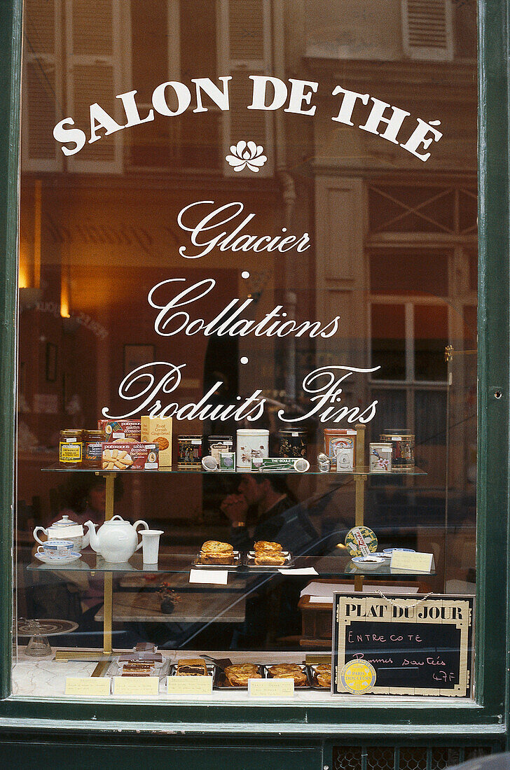 Shop window of the Salon de The, Paris, France