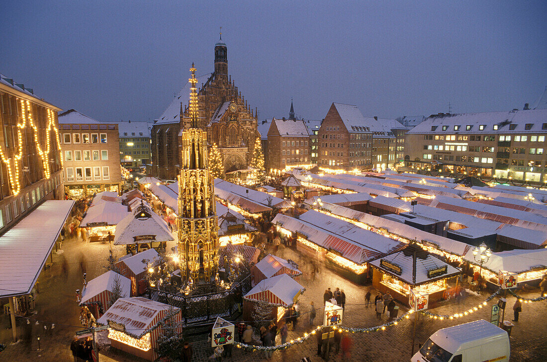 Christmas market in Nuremberg, Franconia, Bavaria, Germany
